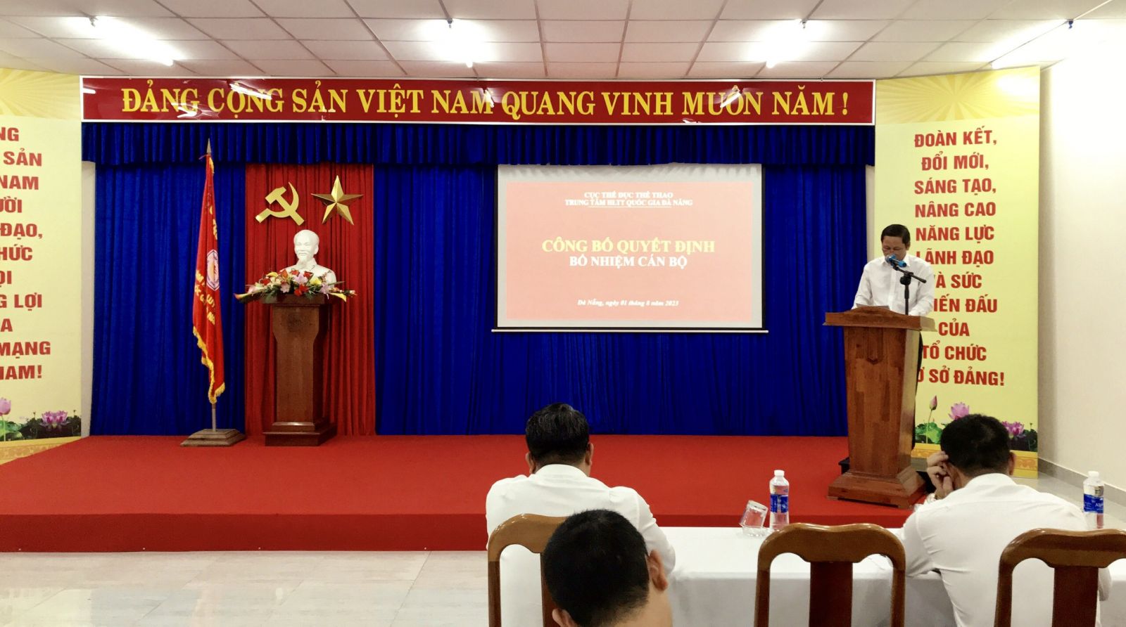 trung tam hltt quoc gia da nang trao quyet dinh bo nhiem cac lanh dao cap phong